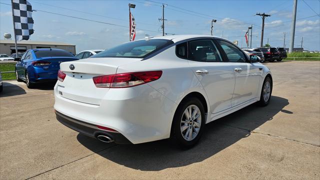 Kia Optima  2017