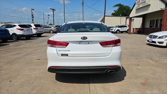 Kia Optima  2017
