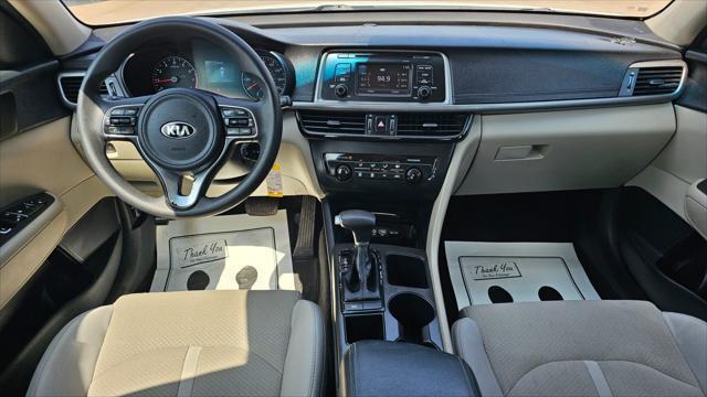 Kia Optima  2017