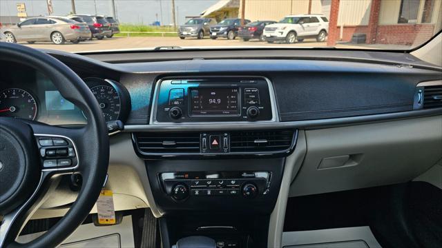 Kia Optima  2017