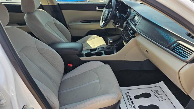 Kia Optima  2017