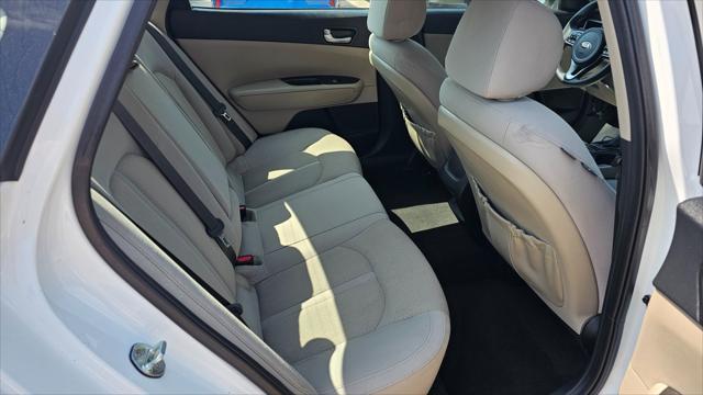 Kia Optima  2017