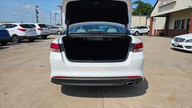 Kia Optima  2017