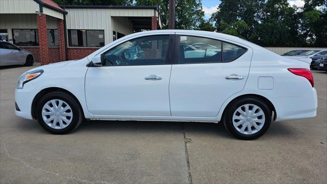 Nissan Versa  2016