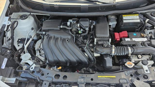 Nissan Versa  2016