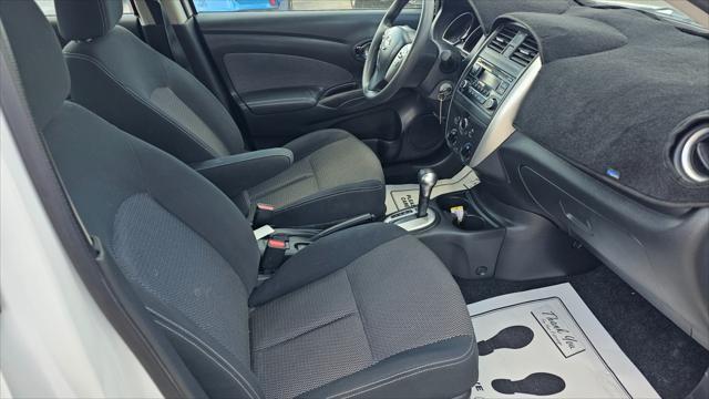 Nissan Versa  2016