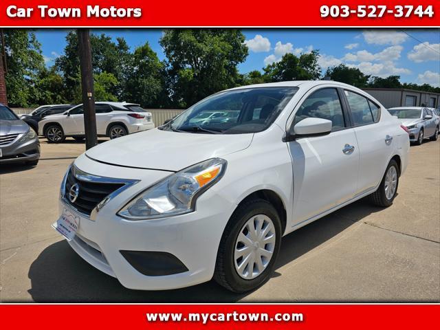 Nissan Versa  2016