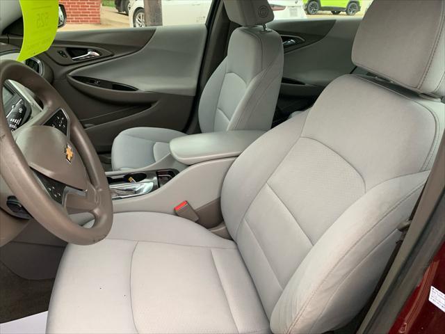 Chevrolet Malibu  2016