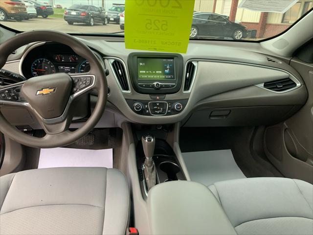 Chevrolet Malibu  2016