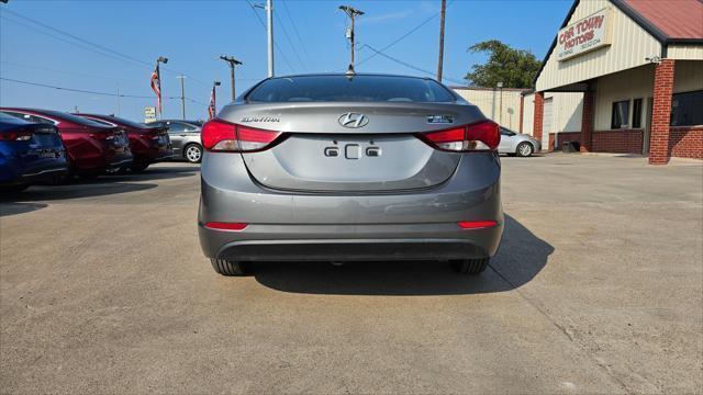 Hyundai Elantra  2014