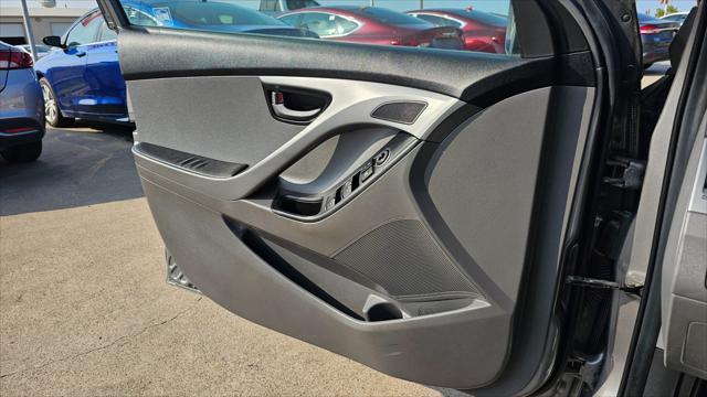 Hyundai Elantra  2014