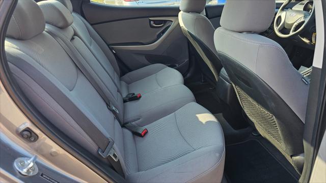Hyundai Elantra  2014