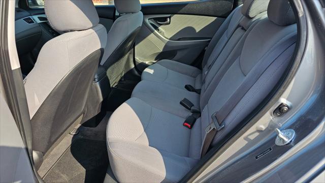 Hyundai Elantra  2014