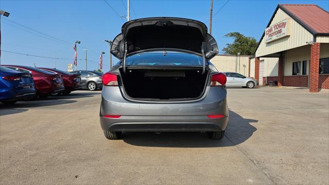 Hyundai Elantra  2014
