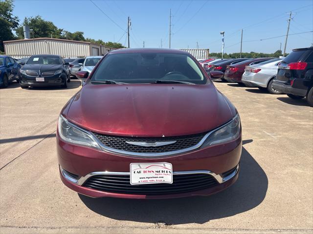 Chrysler 200  2015