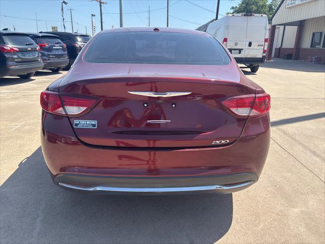 Chrysler 200  2015