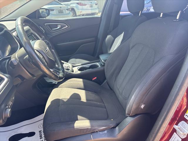 Chrysler 200  2015