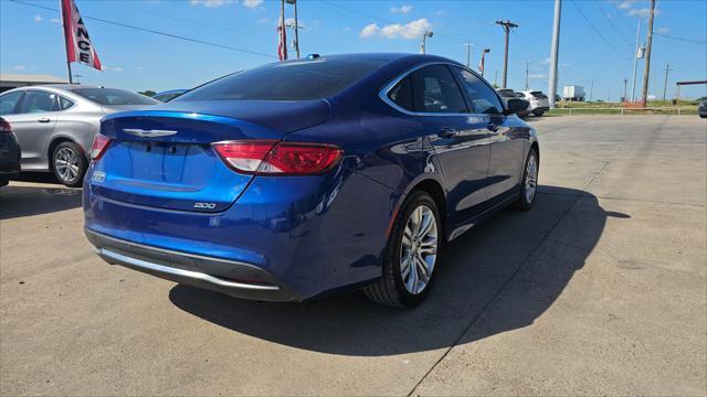 Chrysler 200  2015