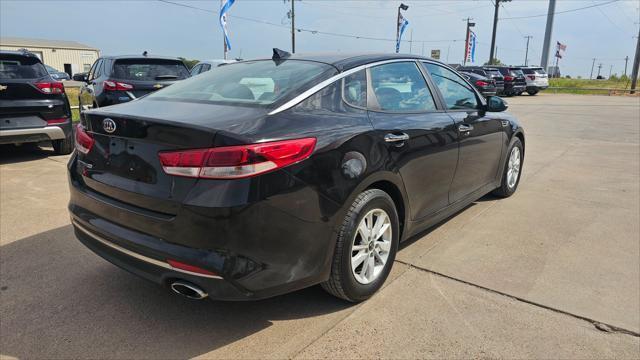 Kia Optima  2017