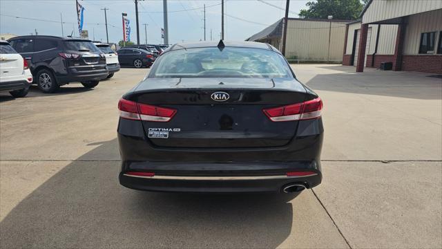 Kia Optima  2017