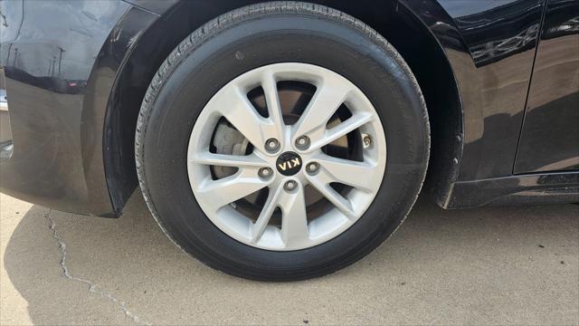 Kia Optima  2017
