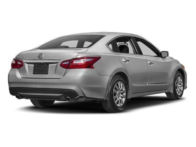 Nissan Altima  2017