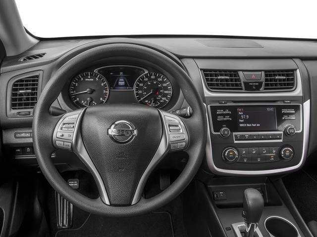 Nissan Altima  2017