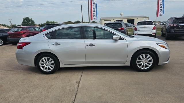 Nissan Altima  2017
