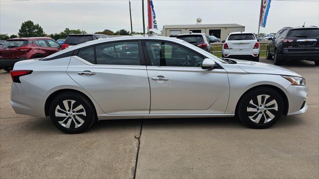 Nissan Altima  2019