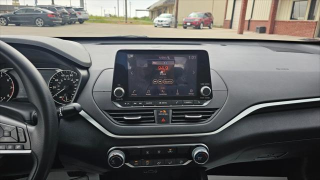 Nissan Altima  2019
