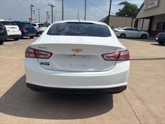 Chevrolet Malibu  2022