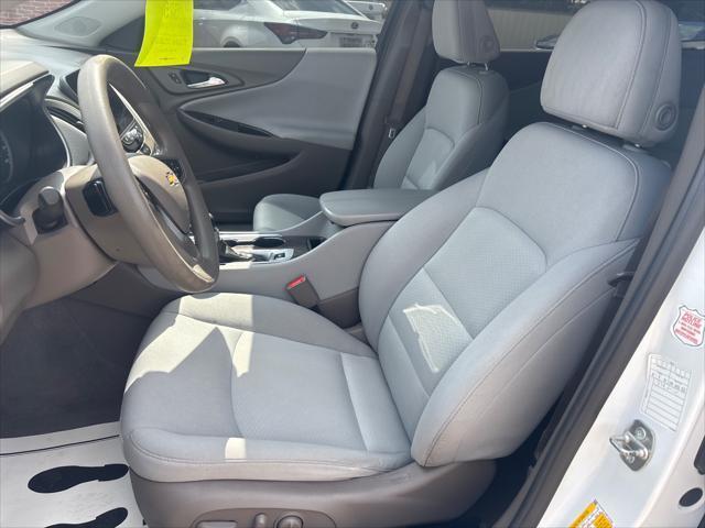 Chevrolet Malibu  2022