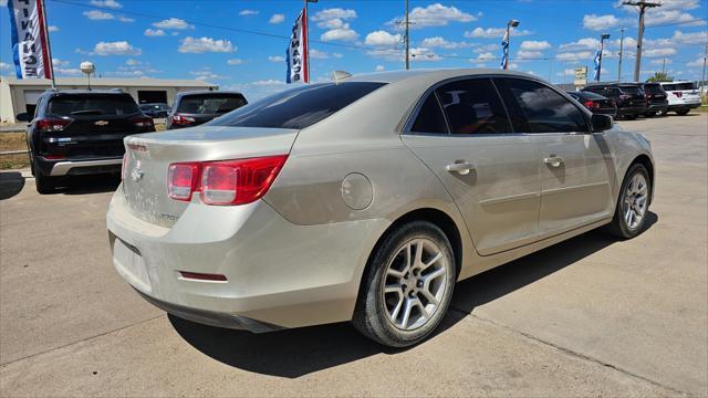 Chevrolet Malibu  2013