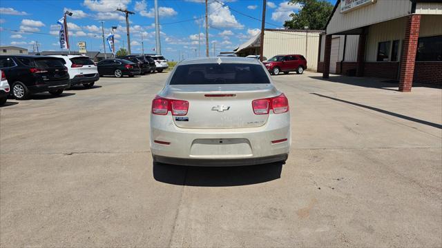 Chevrolet Malibu  2013