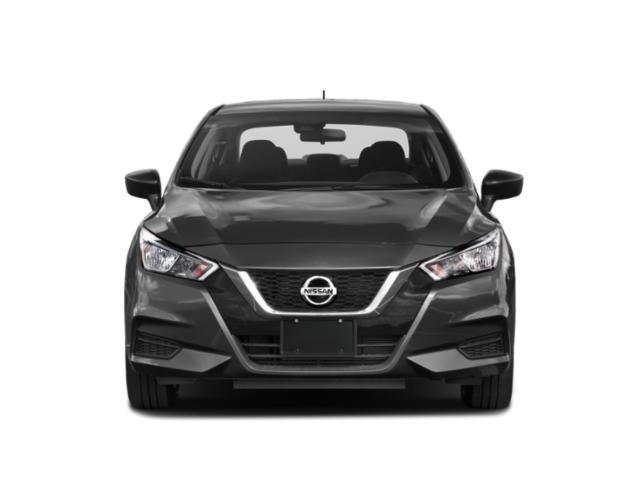 Nissan Versa  2021