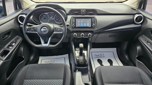 Nissan Versa  2021