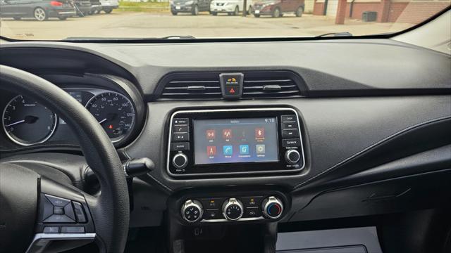 Nissan Versa  2021