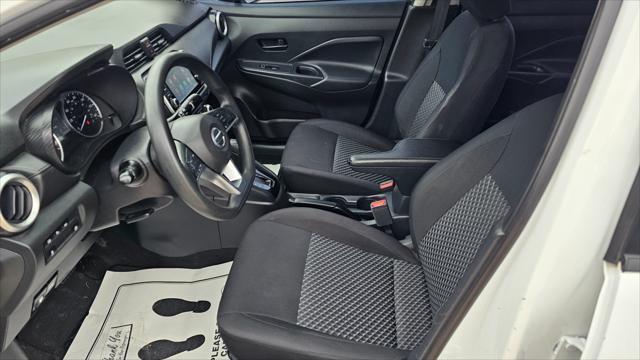 Nissan Versa  2021