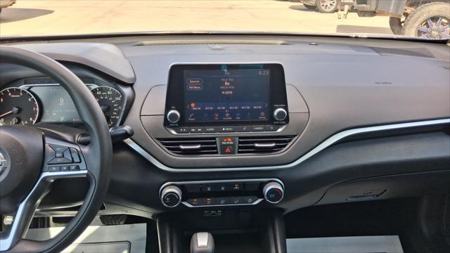 Nissan Altima  2019