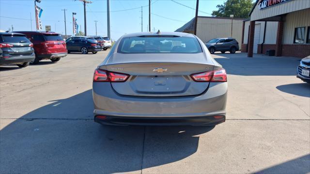 Chevrolet Malibu  2022