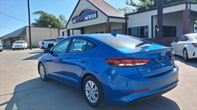 Hyundai Elantra  2017