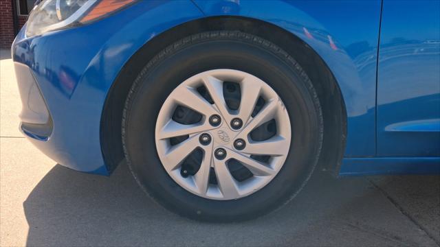 Hyundai Elantra  2017