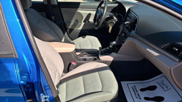 Hyundai Elantra  2017