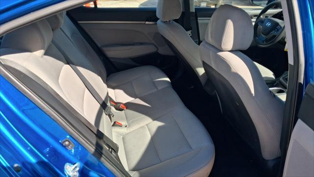 Hyundai Elantra  2017