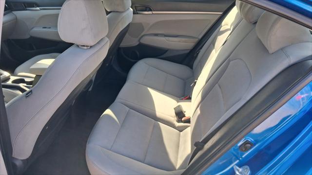 Hyundai Elantra  2017