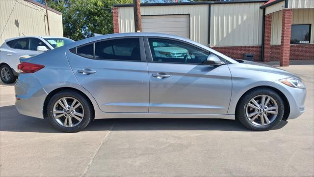 Hyundai Elantra  2017