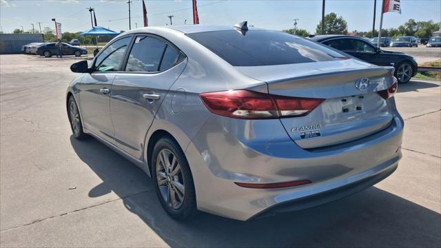 Hyundai Elantra  2017