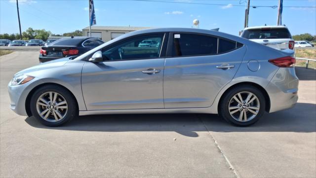 Hyundai Elantra  2017