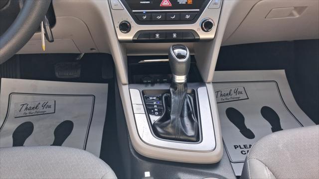 Hyundai Elantra  2017