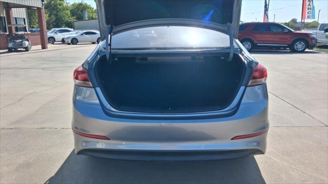 Hyundai Elantra  2017